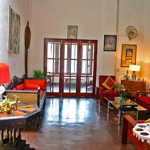 kandy-inn-madugalles-family-guest-house.negombohotels.net/