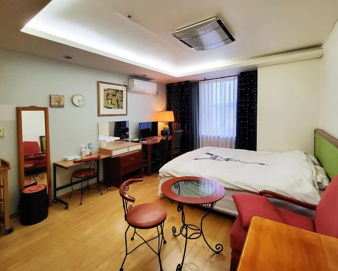 Khan Residence Seoul